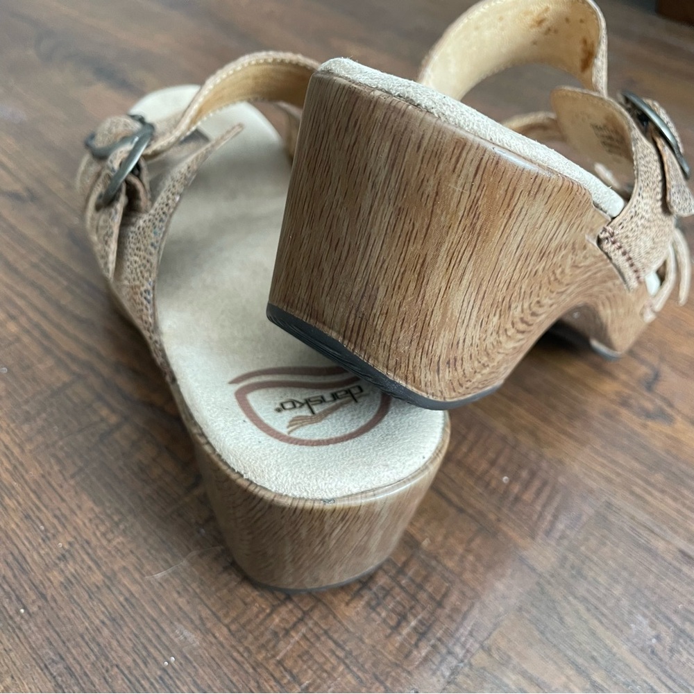 Dansko Heels Sandals Comfort Wedge Slide Gold Iridescent Leather Clogs 38 7.5-8 - Picture 6 of 7